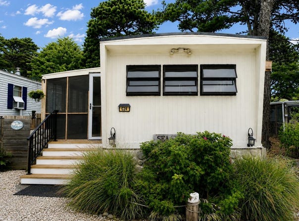 210 West Road, Wellfleet, MA 02667
