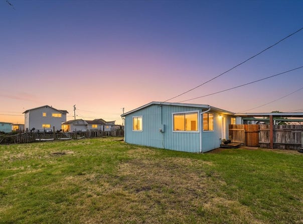 135 Cod Street, King Salmon South, CA 95503