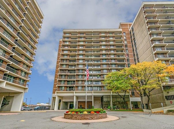 152-18 Union Turnpike, Flushing, NY 11367