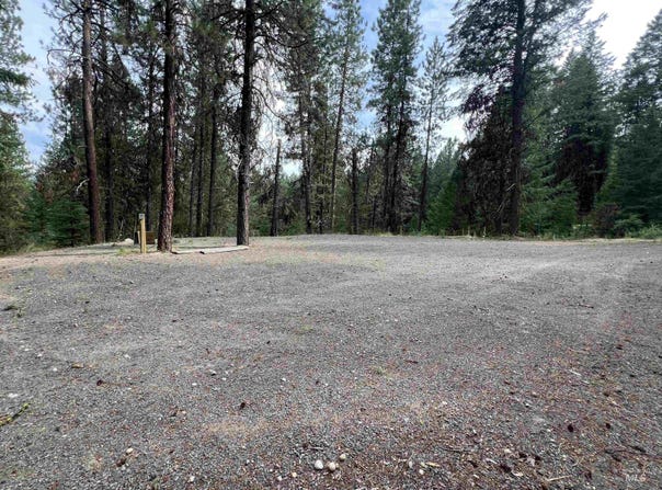 24 Ranch Cir, High Valley, ID 83611