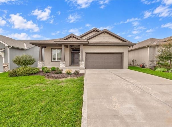 15273 W 173rd Street, Olathe, KS 66062