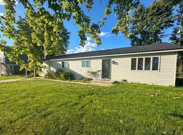 5510 Calhoun Road, Beaverton, MI 48612