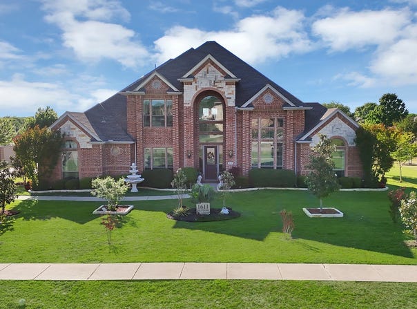 1611 Mustang Court, Cedar Hill, TX 75104