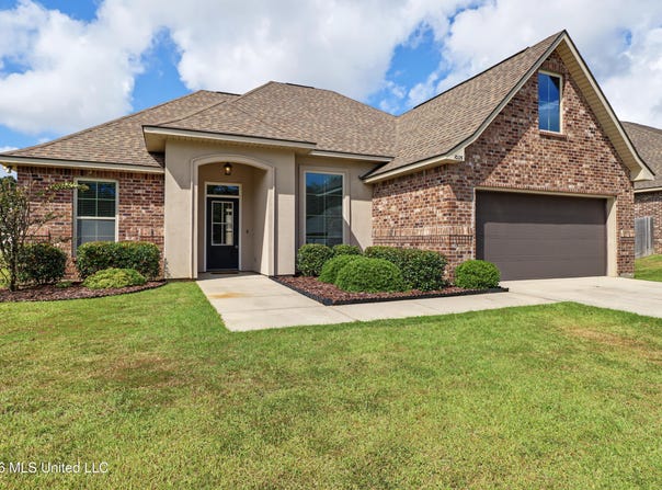 1005 Castine Pointe Boulevard, Long Beach, MS 39560