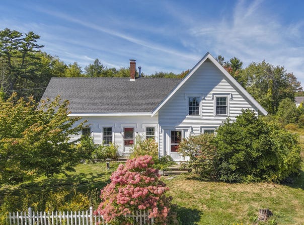661 Bremen Road, Waldoboro, ME 04572