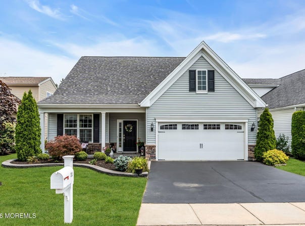 31 Mason Drive, Jackson, NJ 08527