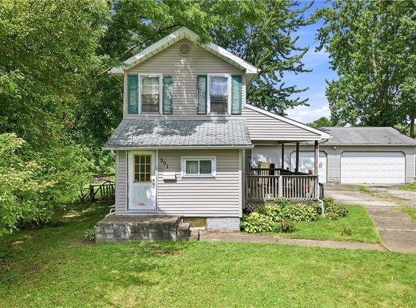 301 Porter Avenue, Campbell, OH 44405