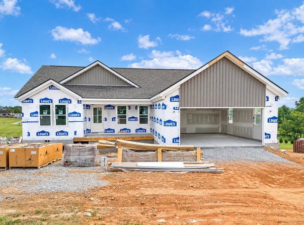 373 Kentucky 1676, Science Hill, KY 42553