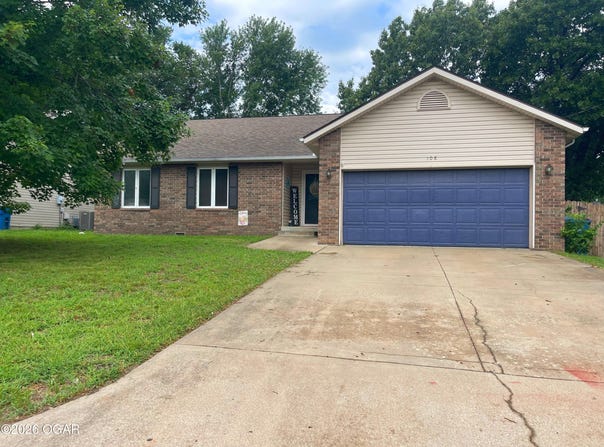108 Randolph Drive, Carl Junction, MO 64834