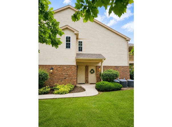 3846 Thornhill Circle, Champaign, IL 61822