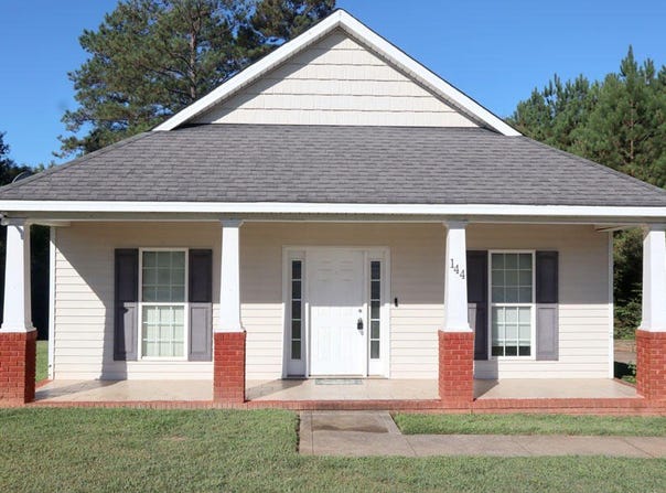 144 STEVENS DR., Milledgeville, GA 31061