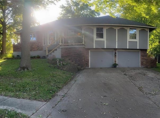 1200 Downing Street, Liberty, MO 64068