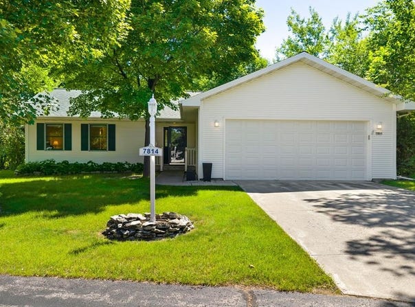 7814 Eames Farm Rd, Egg Harbor, WI 54209