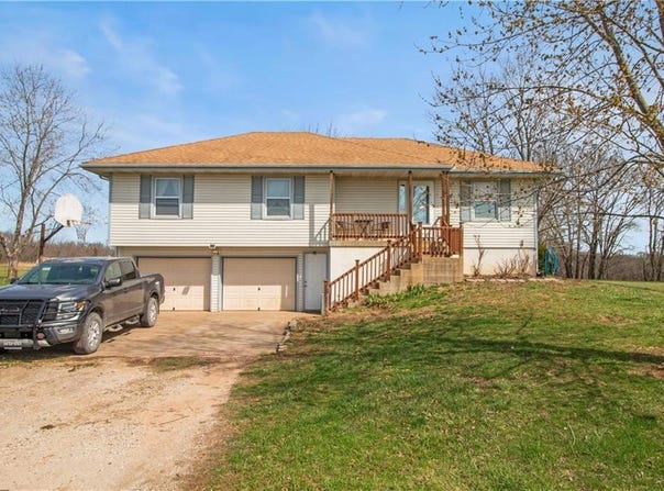 3308 E 303rd Street, Cleveland, MO 64734