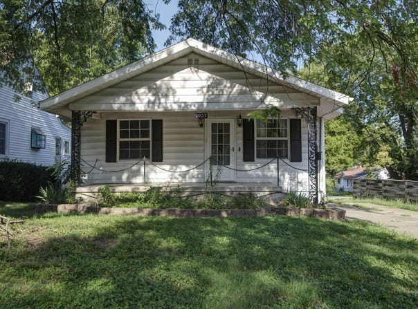 2057 N Douglas Avenue, Springfield, MO 65803