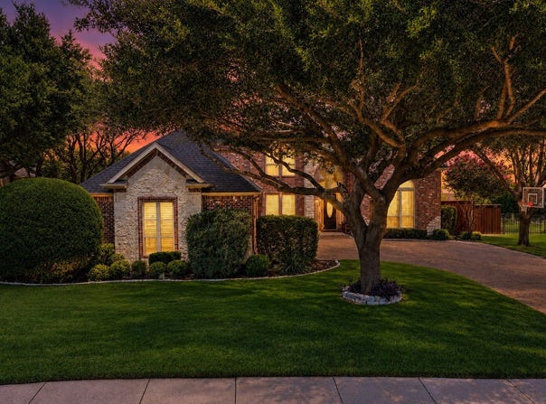 812 White Buffalo Lane, Heath, TX 75032