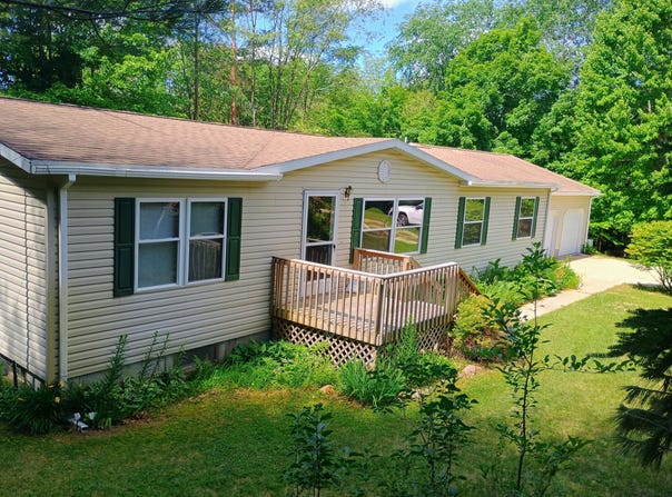 167 Mill Road, Blanchard, MI 49310