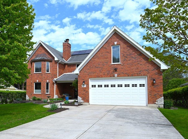175 LAGOON Drive, Northfield, IL 60093