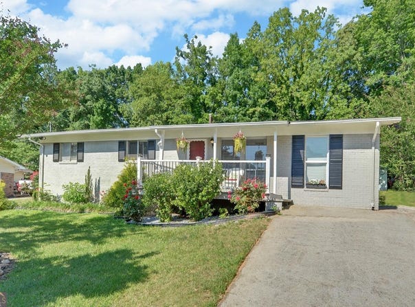 102 Cherry Street, Toccoa, GA 30577