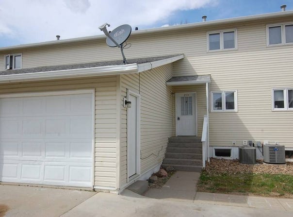 2144 Sunflower Lane, Sidney, MT 59270