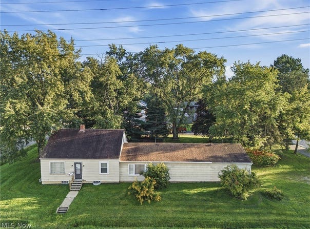 345 E Simpson Street, Alliance, OH 44601