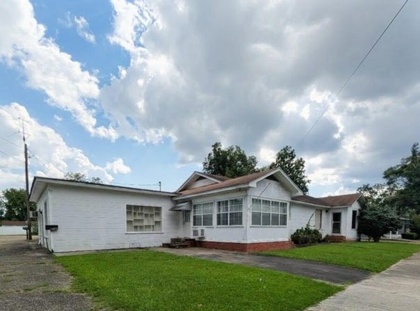 404 E Stewart Avenue, Opp, AL 36467