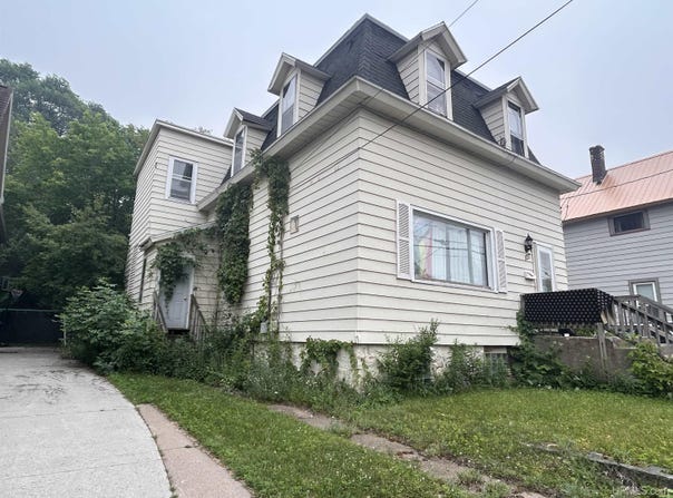 127 W Arch Street, Marquette, MI 49855