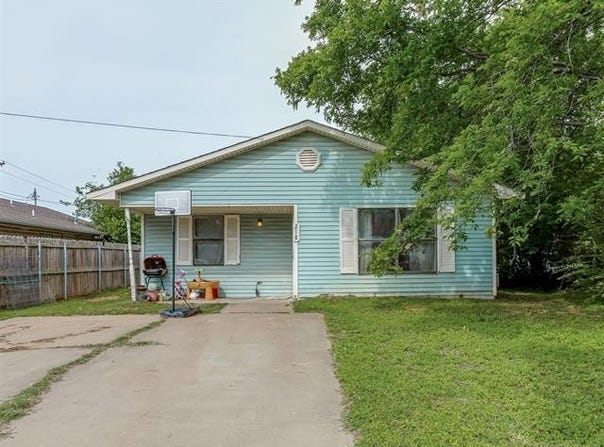 218 S 3rd Avenue, Stroud, OK 74079