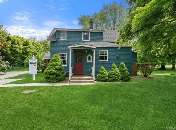 4 Russett Lane, Great River, NY 11739