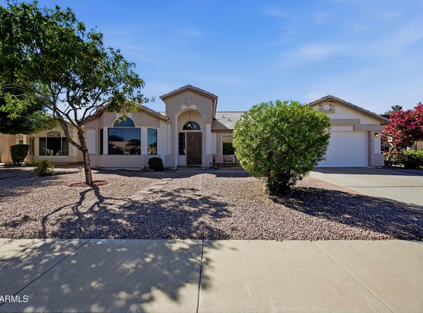 762 S BAHAMA Drive, Gilbert, AZ 85296