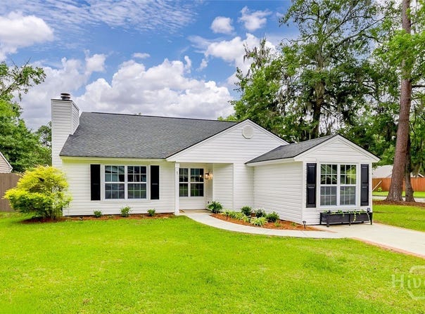 1 E White Hawthorne Drive, Savannah, GA 31419