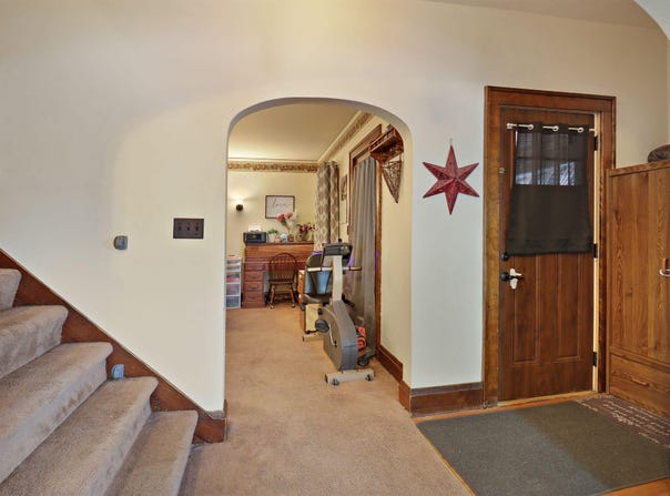 213 E Centralia St, Elkhorn, WI 53121