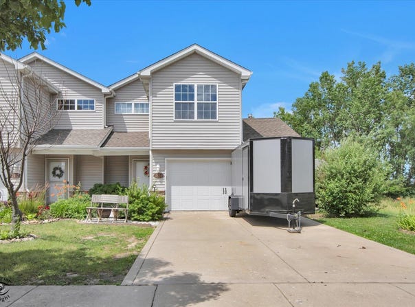 2454 E 68th Avenue, Merrillville, IN 46410