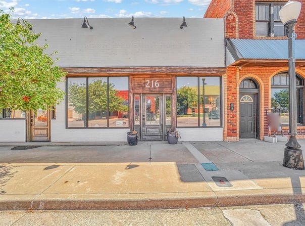 216 W Broadway Avenue, Elk City, OK 73644