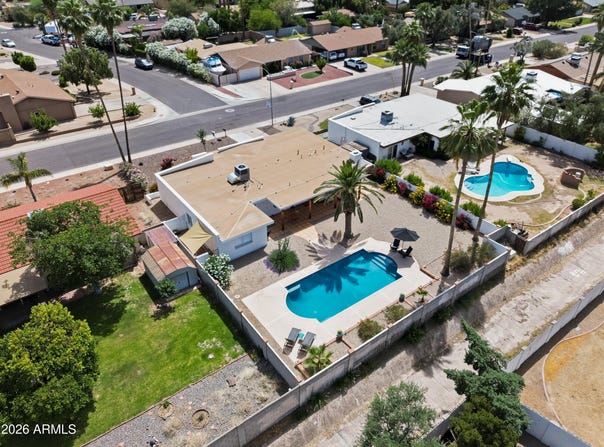 202 E SHARON Avenue, Phoenix, AZ 85022