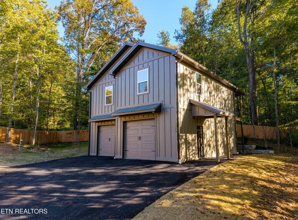 1129 Chris Wood Drive, Seymour, TN 37865