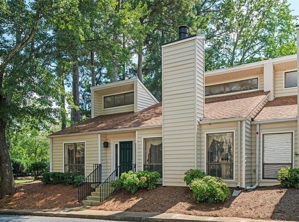 683 Serramonte Drive, Marietta, GA 30068
