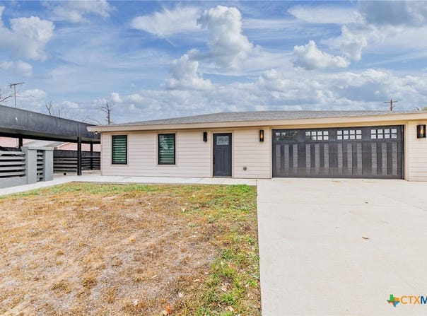 Nixon, TX 78140