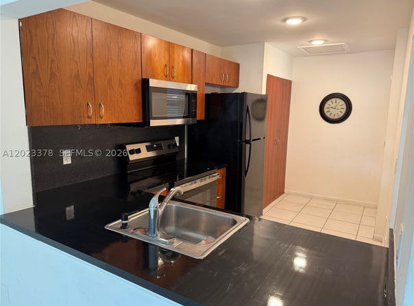 20825 NE 8th Ct, Miami, FL 33179