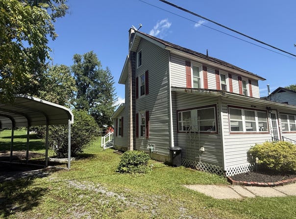 136 OLD Road, Montgomery, PA 17752