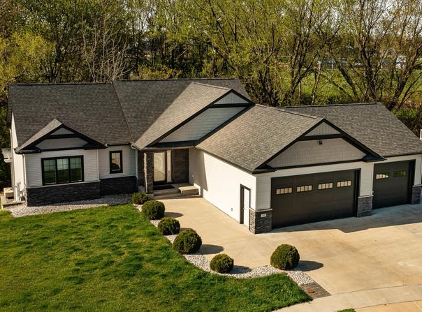 505 21st Place NE, Kasson, MN 55944