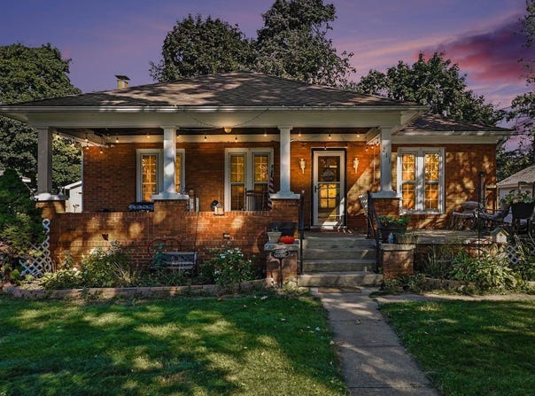 211 E Sixth, Clare, MI 48617
