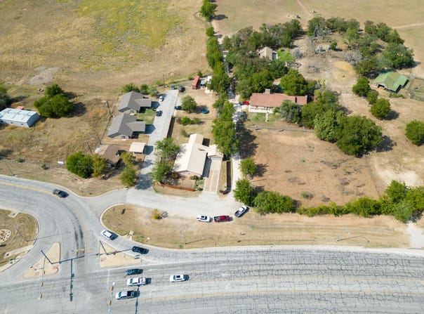 1707 E Fourth St., Lampasas, TX 76550