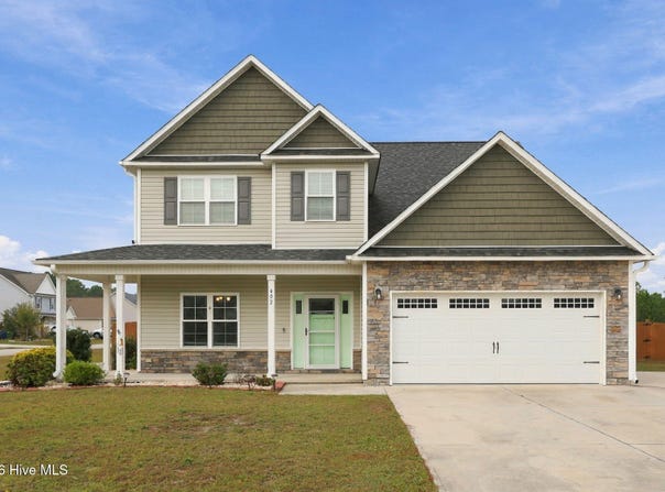 402 Kinroff Drive, Hubert, NC 28539