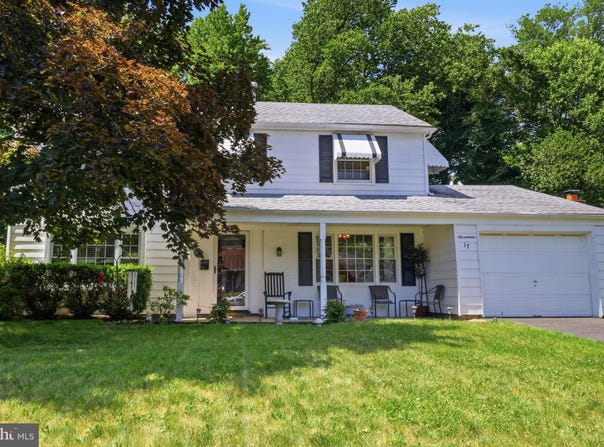 17 MAINBRIDGE Lane, WILLINGBORO, NJ 08046