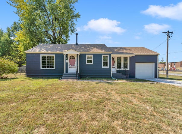 106 E Mount Vernon Road, Billings, MO 65610