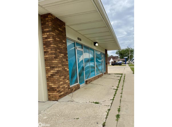 1514 Edgington Avenue, Eldora, IA 50627
