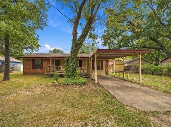 205 W Ragan Street, Henryetta, OK 74437