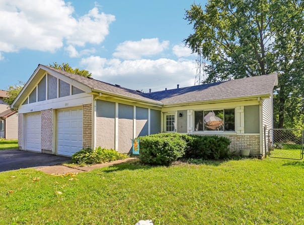 1087 Pheasant Run Lane, Aurora, IL 60504