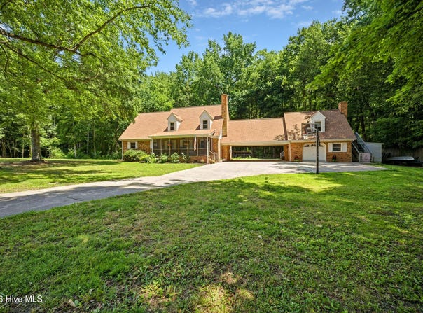 735 Daniels Road, Corapeake, NC 27926